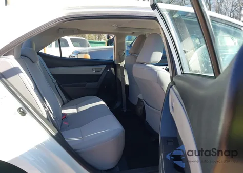 2014 Toyota Corolla Le Plus z USA, uszkodzony, nr VIN 5YFBURHE0EP055921